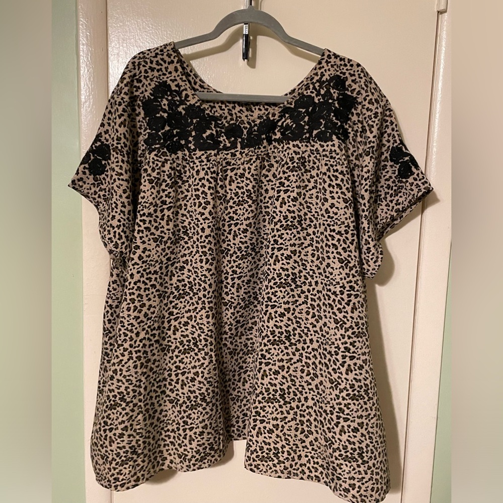 See N Be Seen Leopard embroidered shirt sz 3x